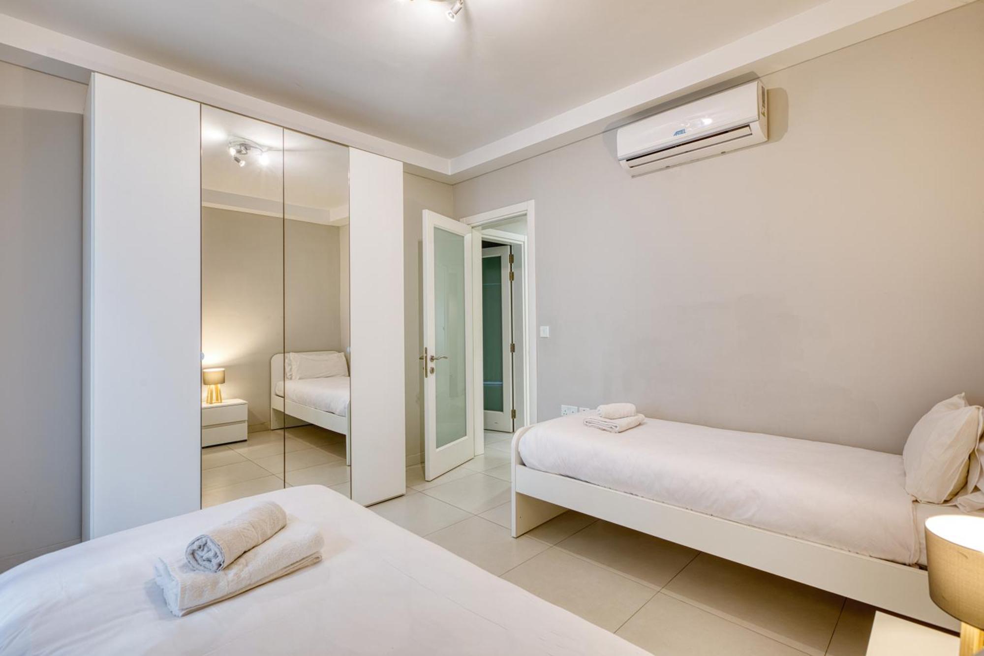 Unique Two Bedroom With Huge Outdoor Area And Close To Entertainment Apartamento *